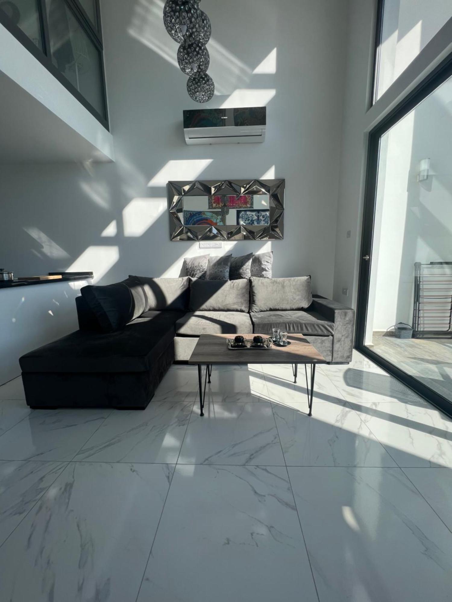 Hermes Penthouse Akanthou Екстер'єр фото